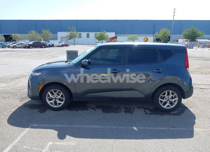 Photo 14 of 2020 Kia Soul S (VIN KNDJ23AU6L7722022)