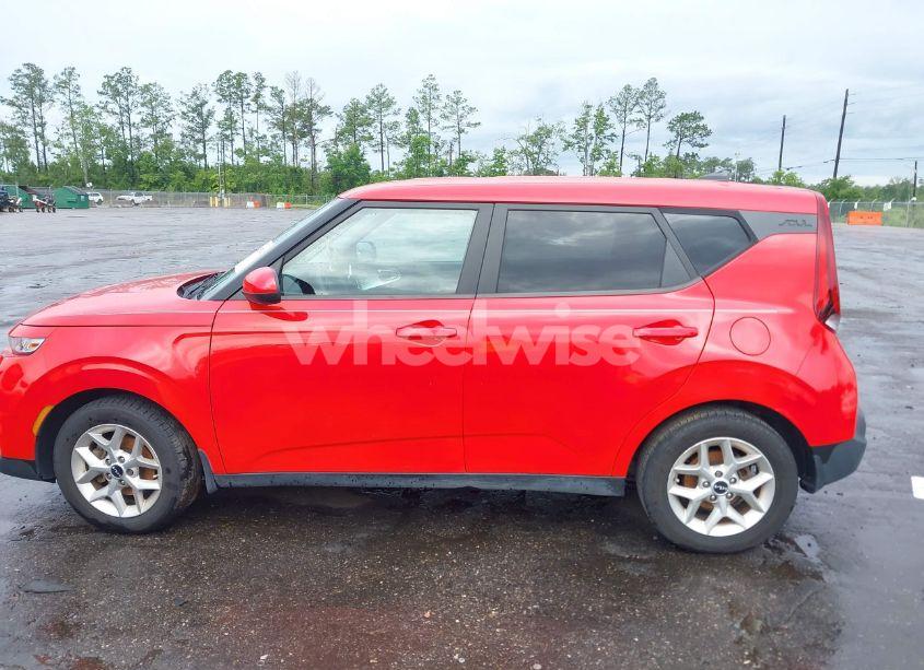 Photo 14 of 2022 Kia Soul LX (VIN KNDJ23AU6N7169679)