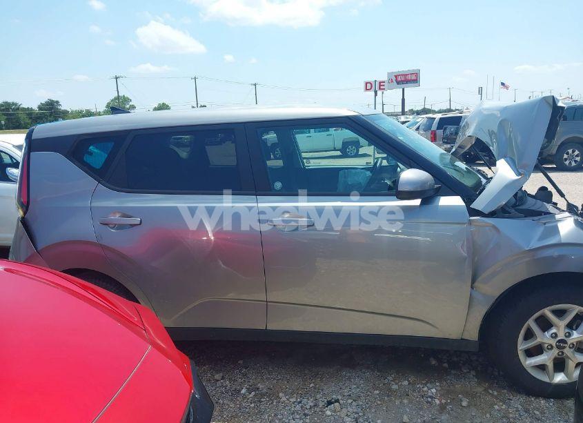 Photo 13 of 2024 Kia Soul LX/S (VIN KNDJ23AU6R7911097)