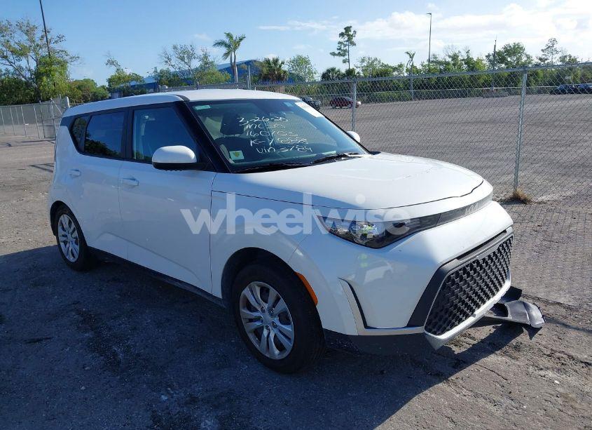 Photo 12 of 2025 Kia Soul LX (VIN KNDJ23AU6S7933784)