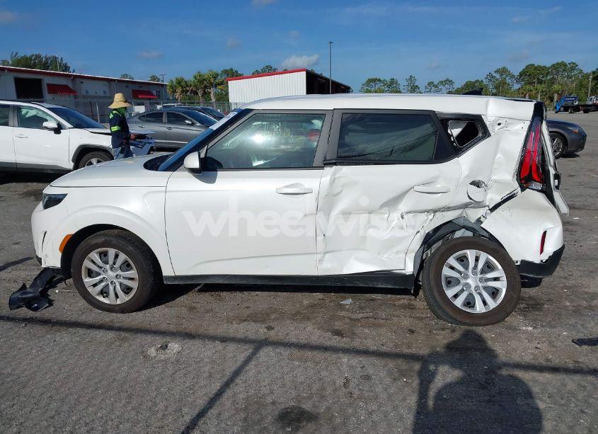 Photo 15 of 2025 Kia Soul LX (VIN KNDJ23AU6S7933784)