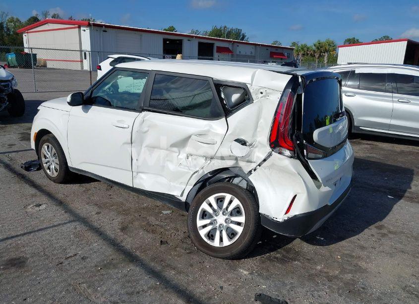 Photo 3 of 2025 Kia Soul LX (VIN KNDJ23AU6S7933784)