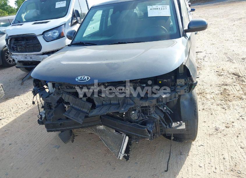 Photo 12 of 2020 Kia Soul S (VIN KNDJ23AU7L7004317)