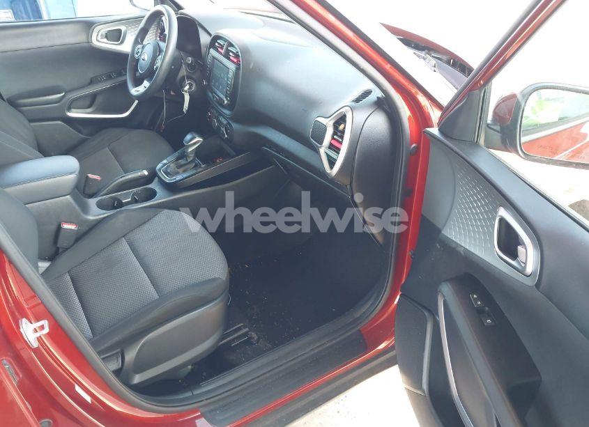 Photo 5 of 2020 Kia Soul LX (VIN KNDJ23AU7L7006908)