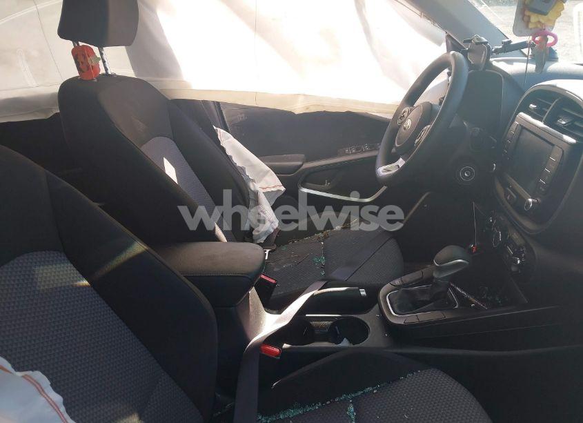 Photo 5 of 2021 Kia Soul LX (VIN KNDJ23AU7M7143705)