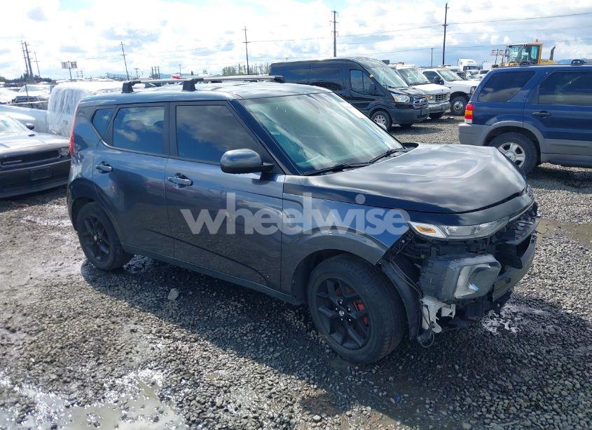 2021 Kia Soul S (VIN KNDJ23AU7M7754527) main photo