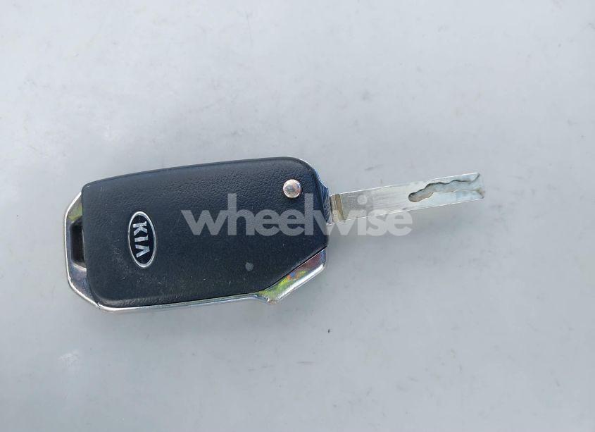 Photo 11 of 2021 Kia Soul S (VIN KNDJ23AU7M7754527)
