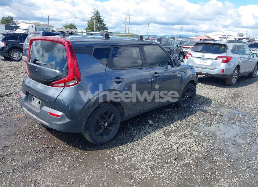 Photo 4 of 2021 Kia Soul S (VIN KNDJ23AU7M7754527)