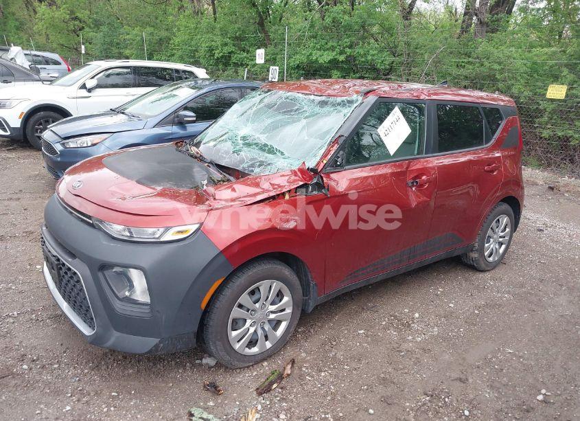 Photo 2 of 2021 Kia Soul LX (VIN KNDJ23AU7M7765379)