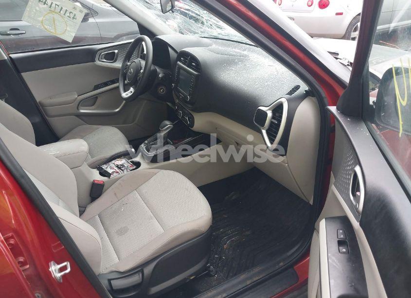 Photo 5 of 2021 Kia Soul LX (VIN KNDJ23AU7M7765379)