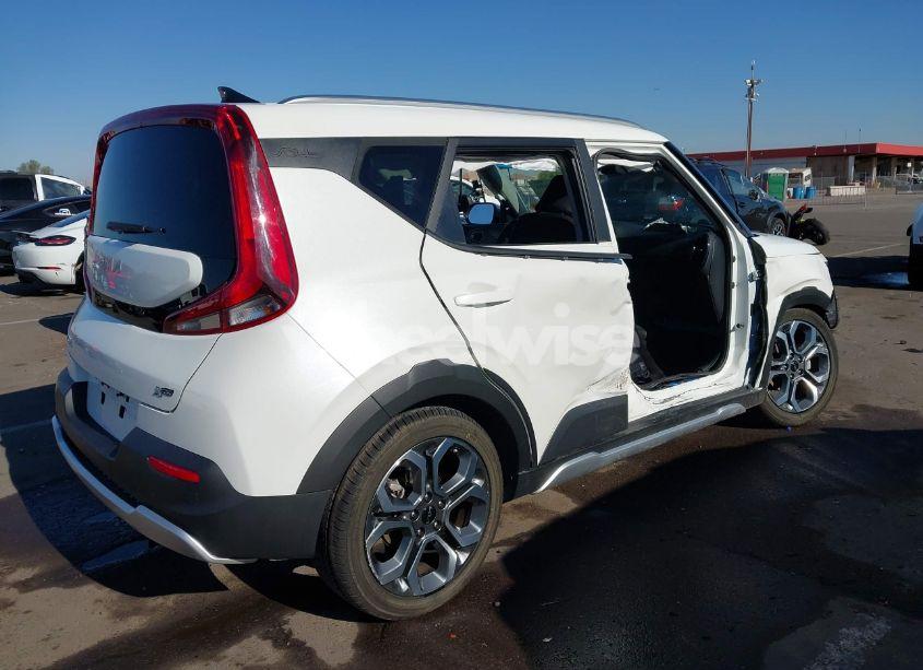 Photo 4 of 2022 Kia Soul X-LINE (VIN KNDJ23AU7N7163695)