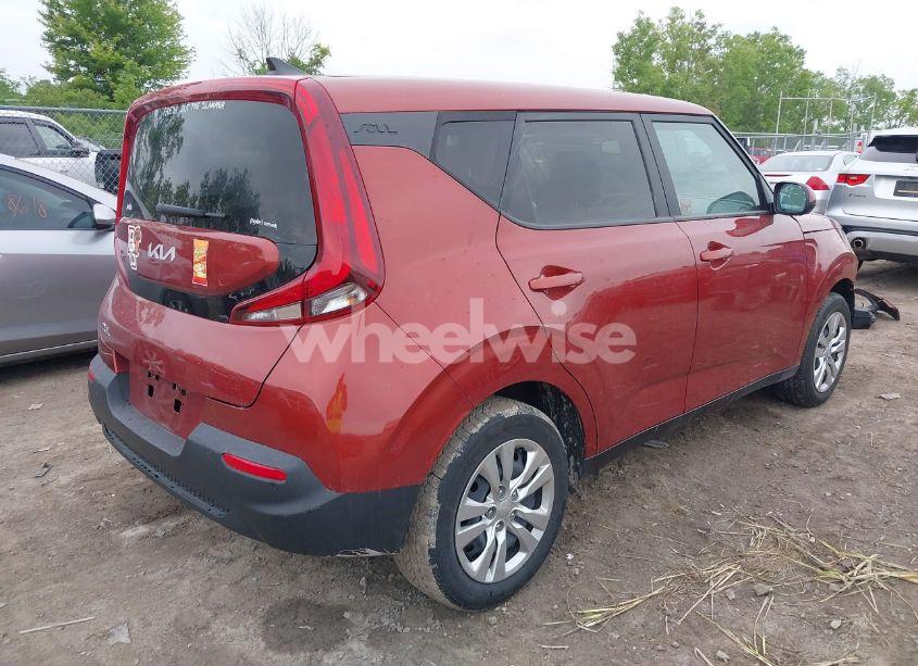 Photo 4 of 2022 Kia Soul LX (VIN KNDJ23AU7N7811813)
