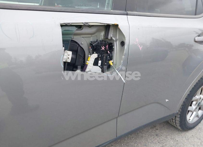 Photo 12 of 2022 Kia Soul LX (VIN KNDJ23AU7N7825856)