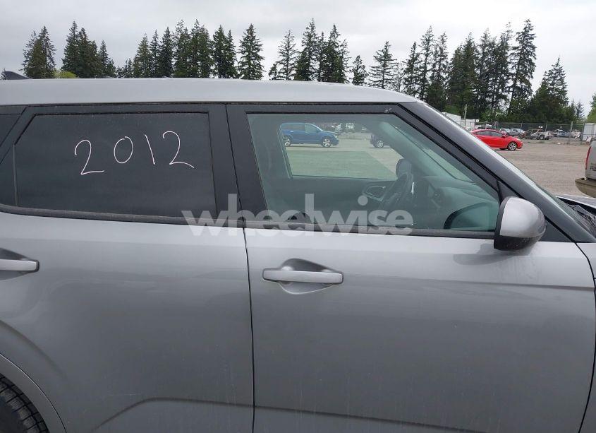 Photo 14 of 2022 Kia Soul LX (VIN KNDJ23AU7N7825856)