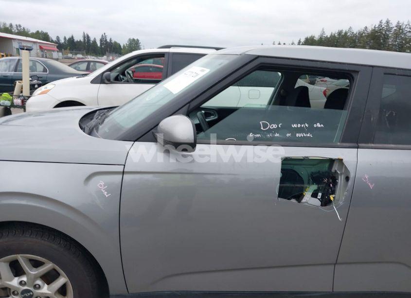 Photo 15 of 2022 Kia Soul LX (VIN KNDJ23AU7N7825856)