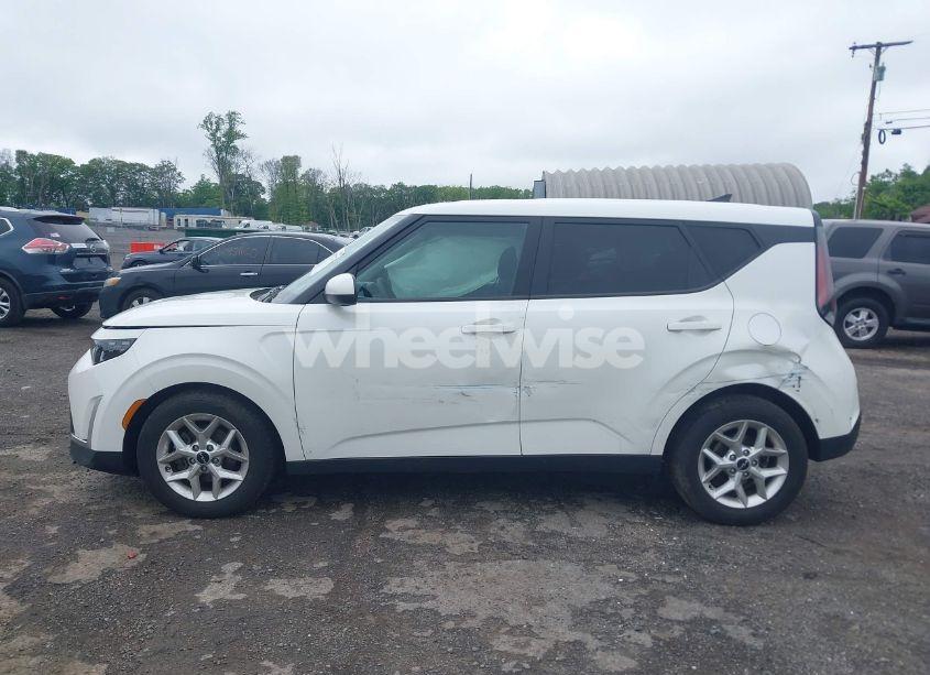 Photo 15 of 2023 Kia Soul LX (VIN KNDJ23AU7P7875952)