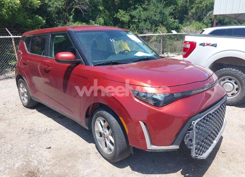 2023 Kia Soul LX (VIN KNDJ23AU7P7881217) main photo