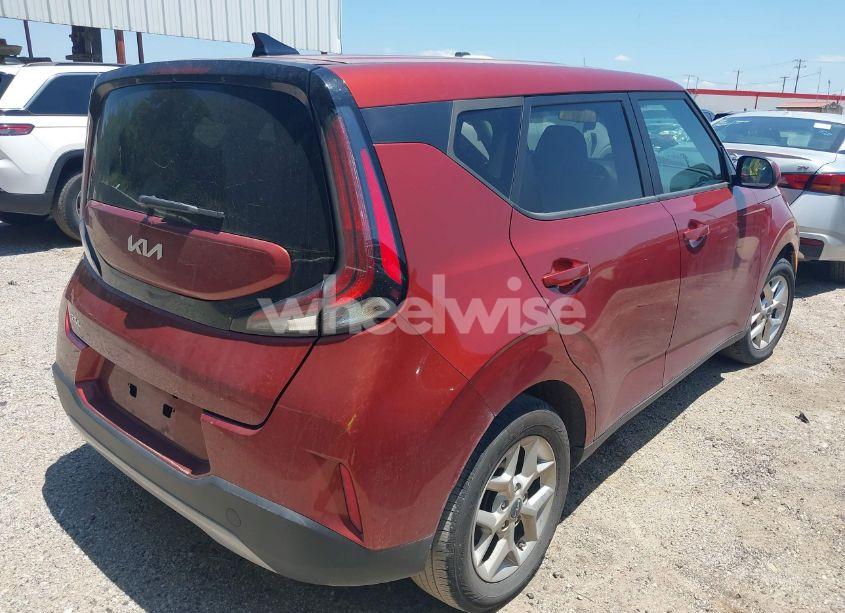 Photo 4 of 2023 Kia Soul LX (VIN KNDJ23AU7P7881217)