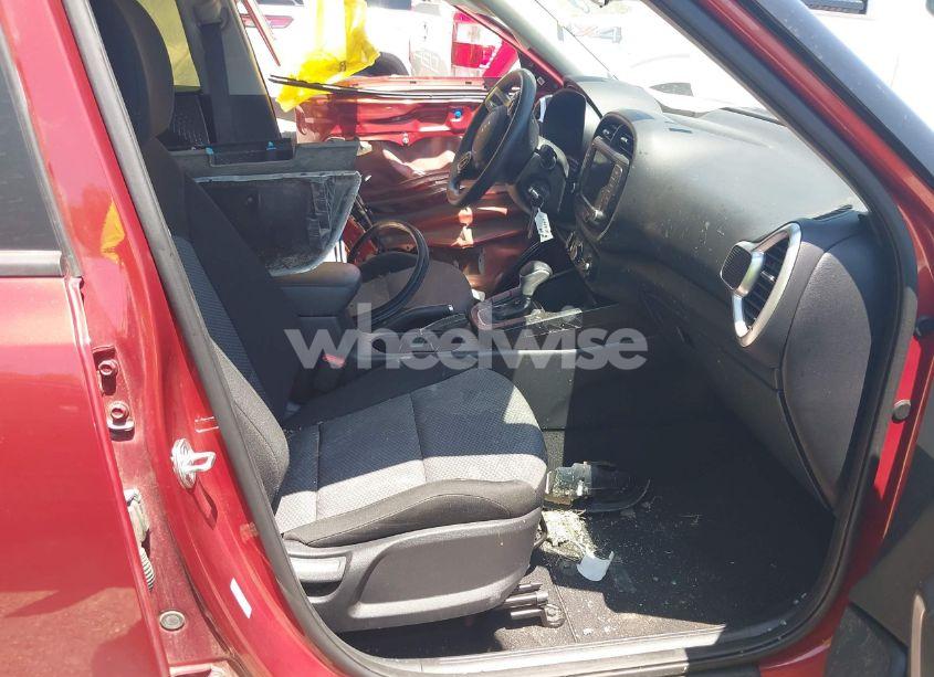 Photo 5 of 2023 Kia Soul LX (VIN KNDJ23AU7P7881217)