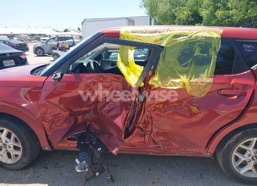 Photo 6 of 2023 Kia Soul LX (VIN KNDJ23AU7P7881217)