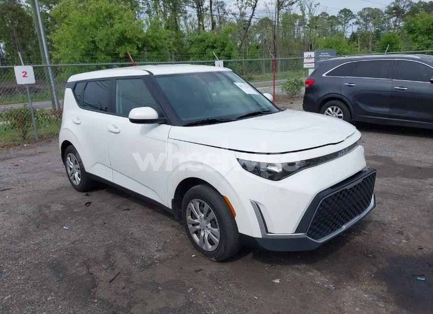 2024 Kia Soul LX (VIN KNDJ23AU7R7231211) main photo
