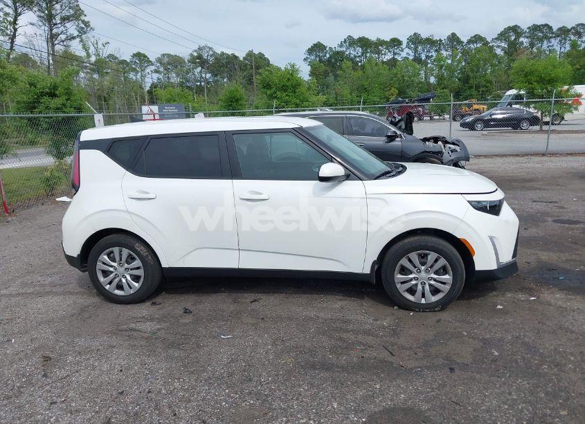 Photo 13 of 2024 Kia Soul LX (VIN KNDJ23AU7R7231211)