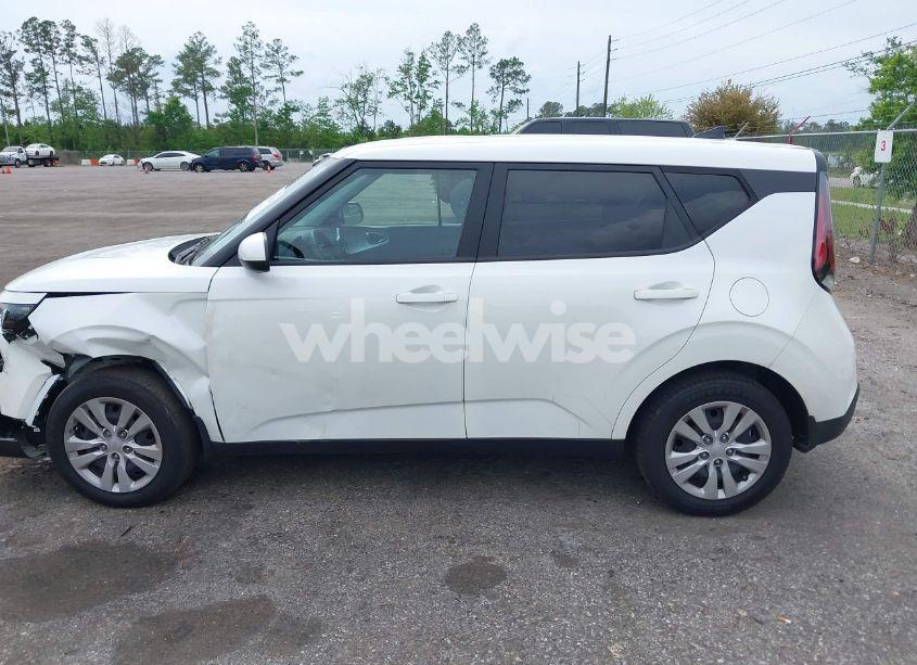 Photo 14 of 2024 Kia Soul LX (VIN KNDJ23AU7R7231211)
