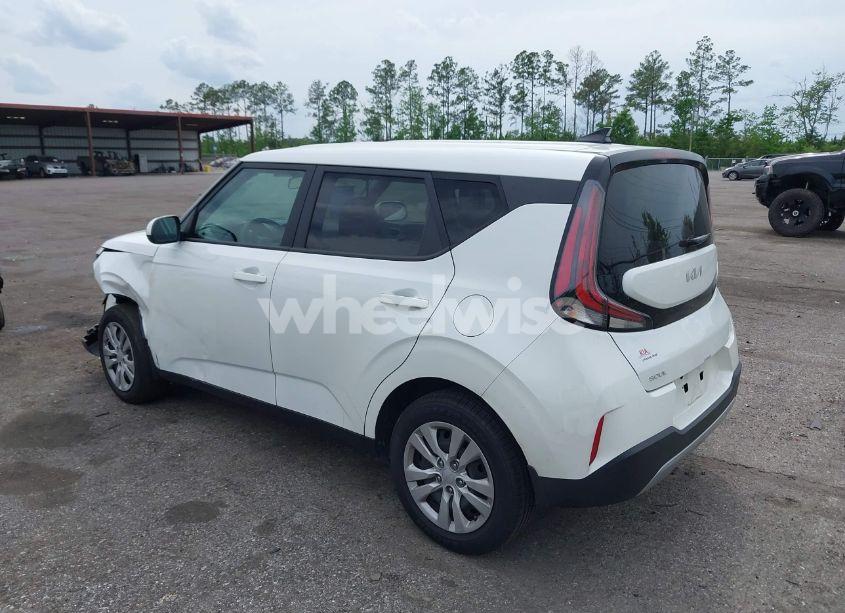 Photo 3 of 2024 Kia Soul LX (VIN KNDJ23AU7R7231211)
