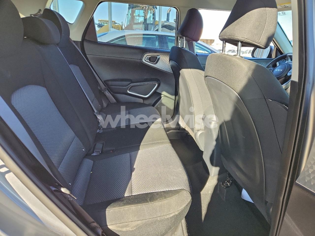 Photo 10 of 2025 KIA SOUL LX (VIN KNDJ23AU7S7937052)