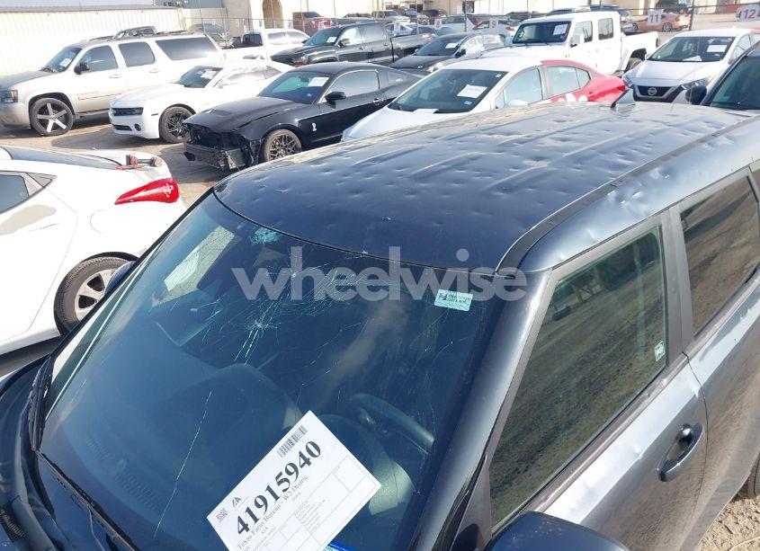 Photo 6 of 2020 Kia Soul S (VIN KNDJ23AU8L7094285)