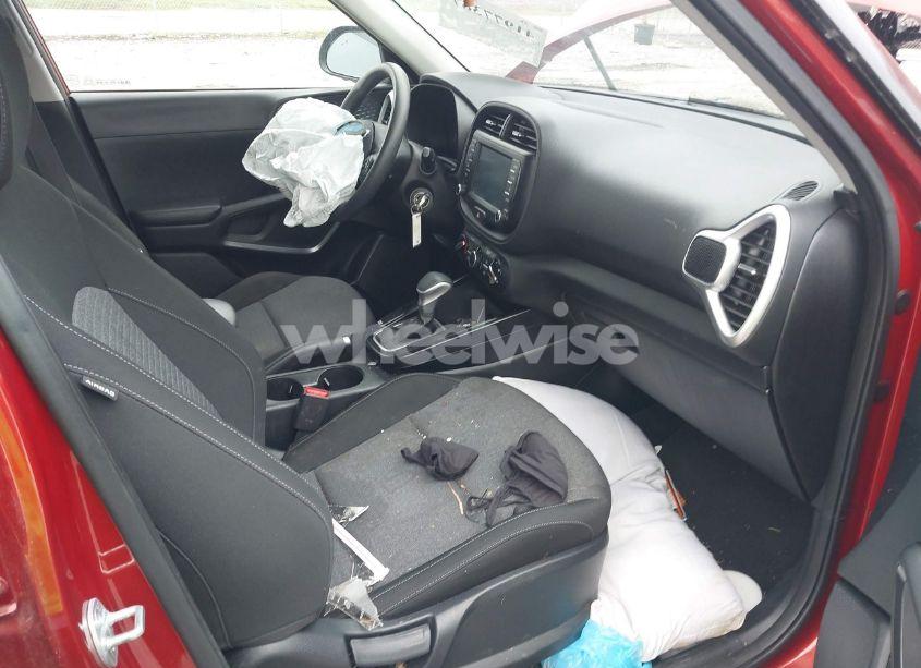 Photo 5 of 2021 Kia Soul S (VIN KNDJ23AU8M7792672)