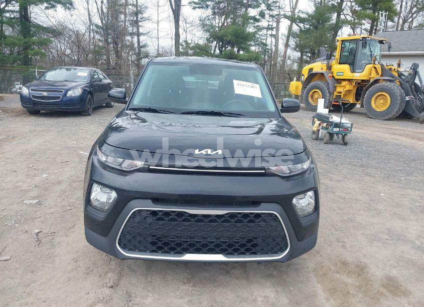 Photo 13 of 2022 Kia Soul LX (VIN KNDJ23AU8N7160269)