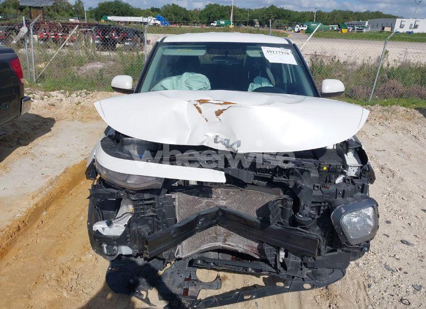 Photo 12 of 2022 Kia Soul LX (VIN KNDJ23AU8N7174771)