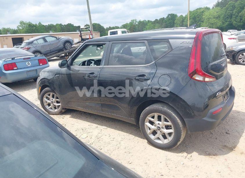 Photo 13 of 2022 Kia Soul LX (VIN KNDJ23AU8N7184149)