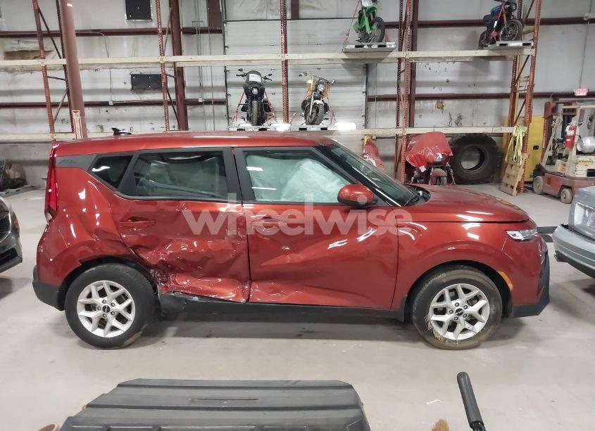 Photo 13 of 2022 Kia Soul LX (VIN KNDJ23AU8N7814087)