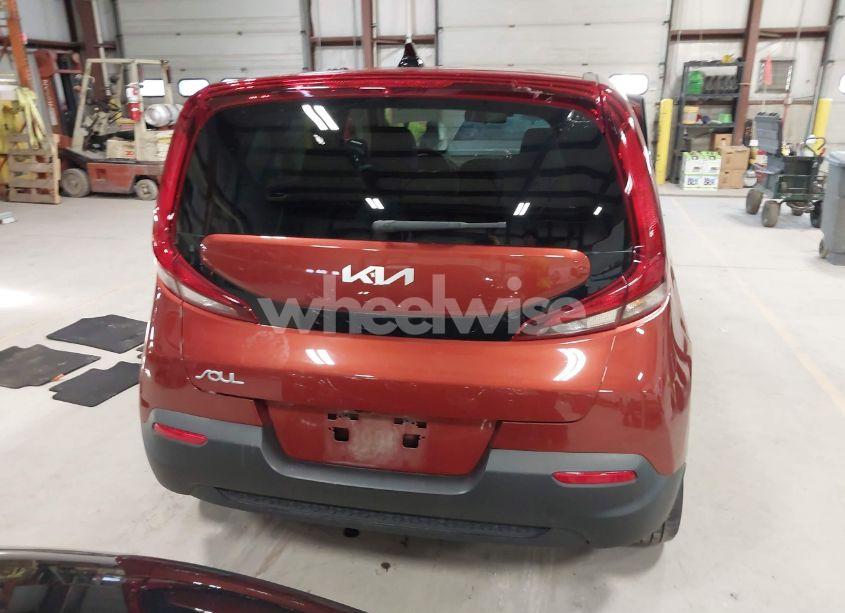 Photo 16 of 2022 Kia Soul LX (VIN KNDJ23AU8N7814087)