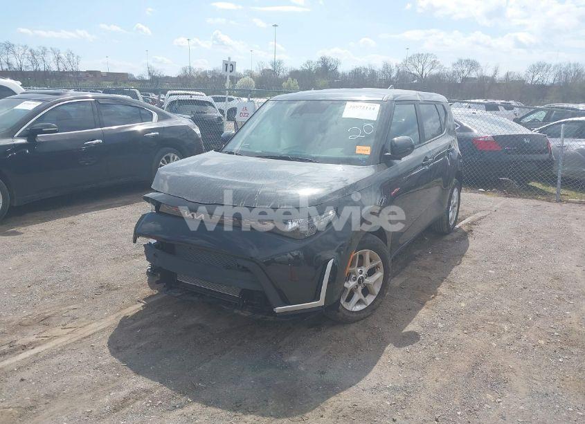 Photo 2 of 2023 Kia Soul LX (VIN KNDJ23AU8P7876673)