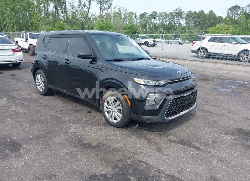2020 Kia Soul LX (VIN KNDJ23AU9L7071761) main photo