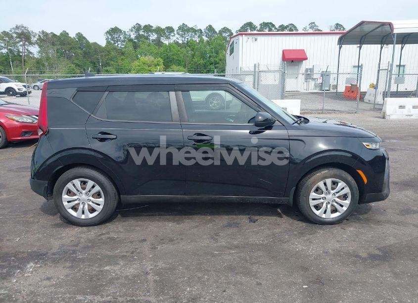 Photo 13 of 2020 Kia Soul LX (VIN KNDJ23AU9L7071761)