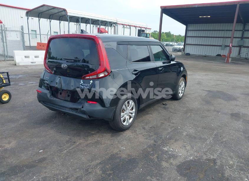 Photo 4 of 2020 Kia Soul LX (VIN KNDJ23AU9L7071761)
