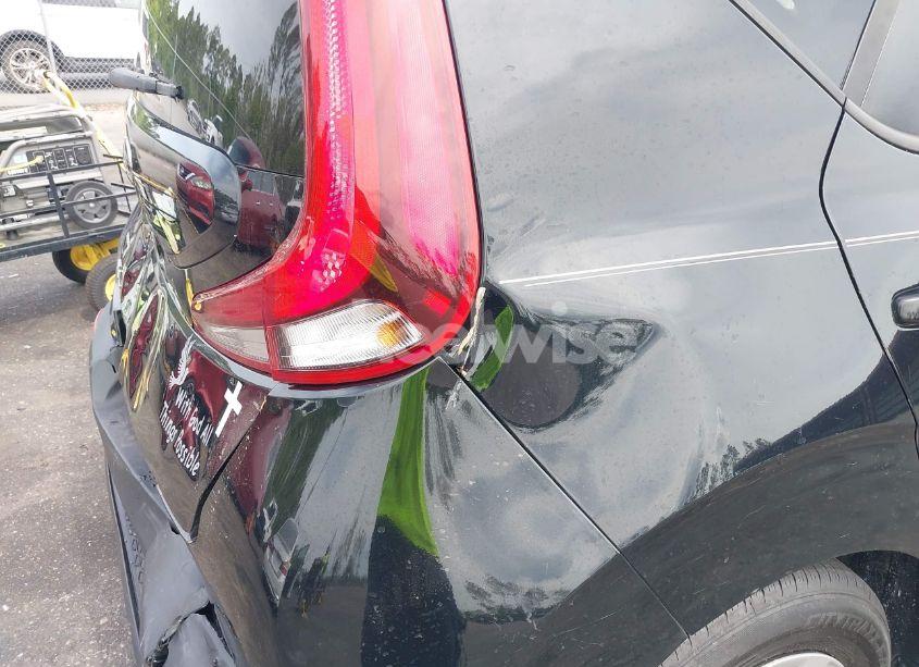 Photo 6 of 2020 Kia Soul LX (VIN KNDJ23AU9L7071761)