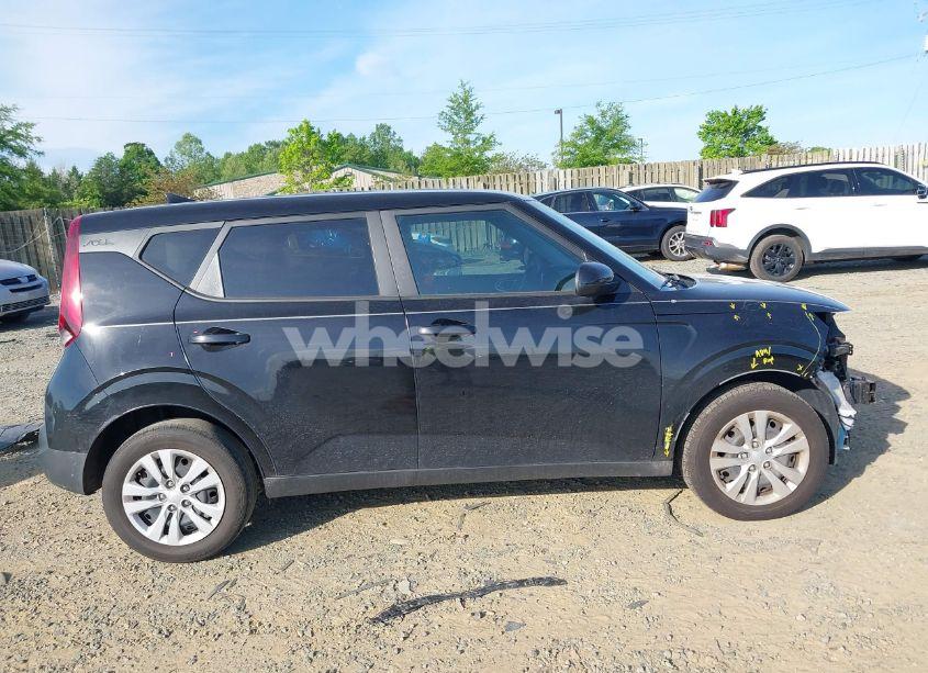 Photo 14 of 2021 Kia Soul LX (VIN KNDJ23AU9M7147254)