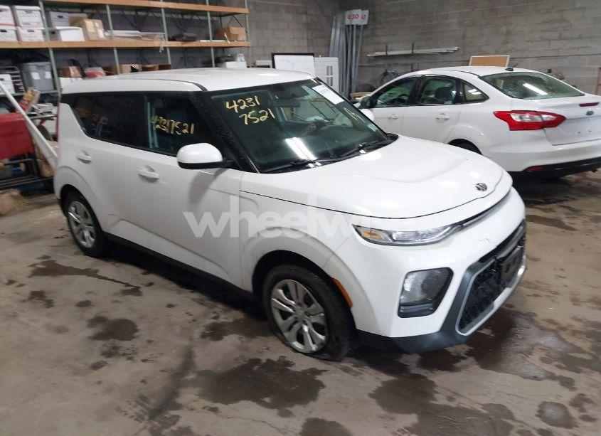 2021 Kia Soul LX (VIN KNDJ23AU9M7759180) main photo