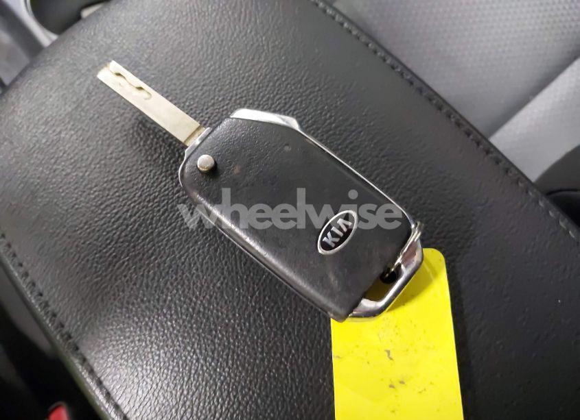 Photo 11 of 2021 Kia Soul LX (VIN KNDJ23AU9M7759180)