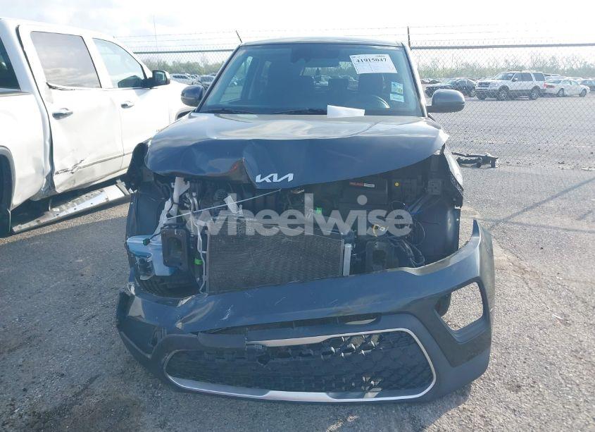 Photo 12 of 2022 Kia Soul LX (VIN KNDJ23AU9N7802384)
