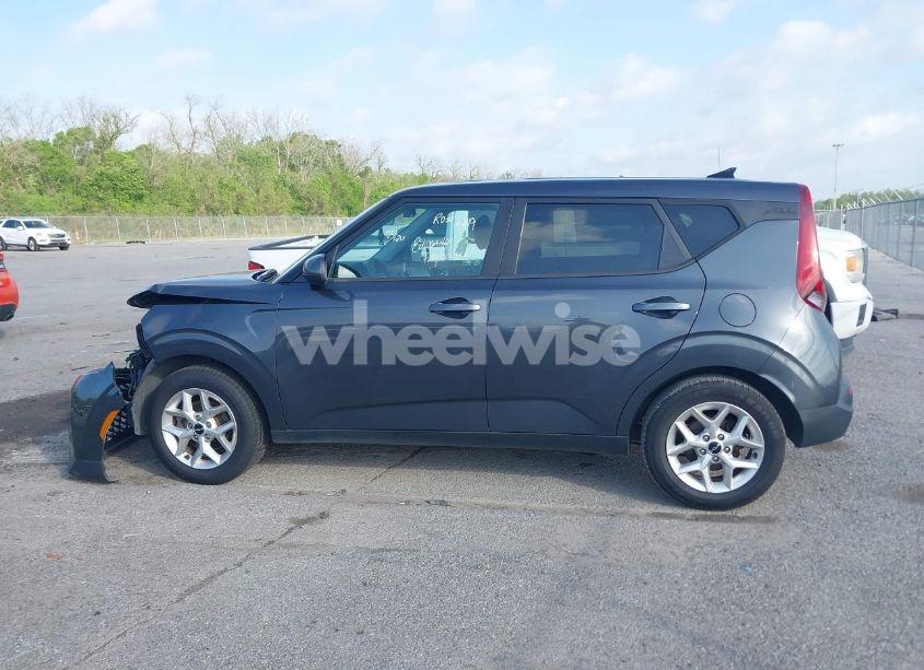 Photo 14 of 2022 Kia Soul LX (VIN KNDJ23AU9N7802384)