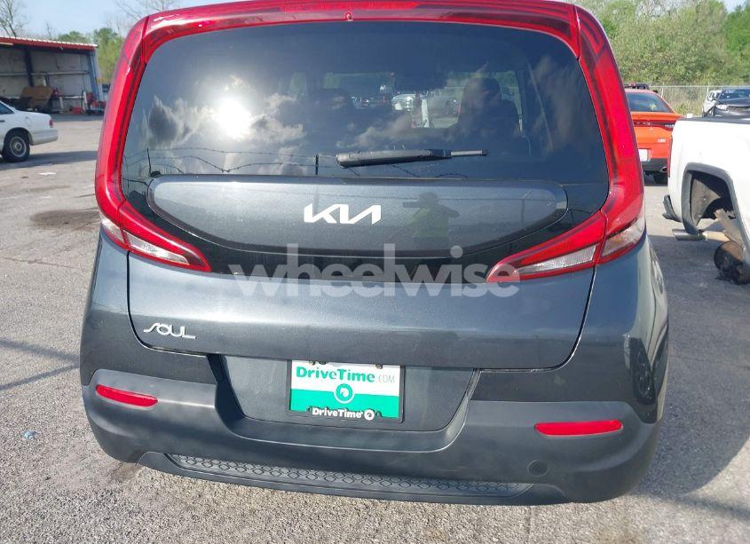 Photo 16 of 2022 Kia Soul LX (VIN KNDJ23AU9N7802384)