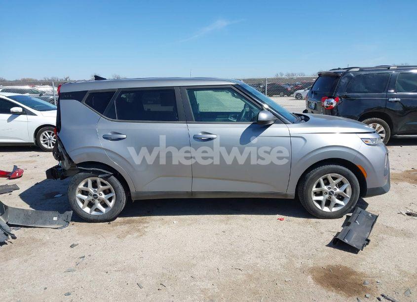 Photo 14 of 2022 Kia Soul LX (VIN KNDJ23AU9N7823431)
