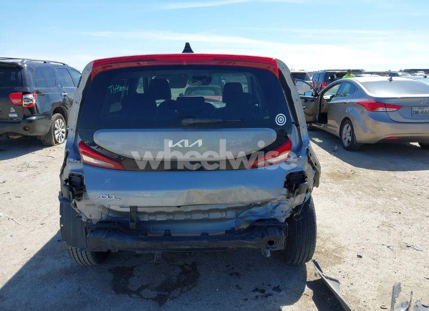 Photo 17 of 2022 Kia Soul LX (VIN KNDJ23AU9N7823431)