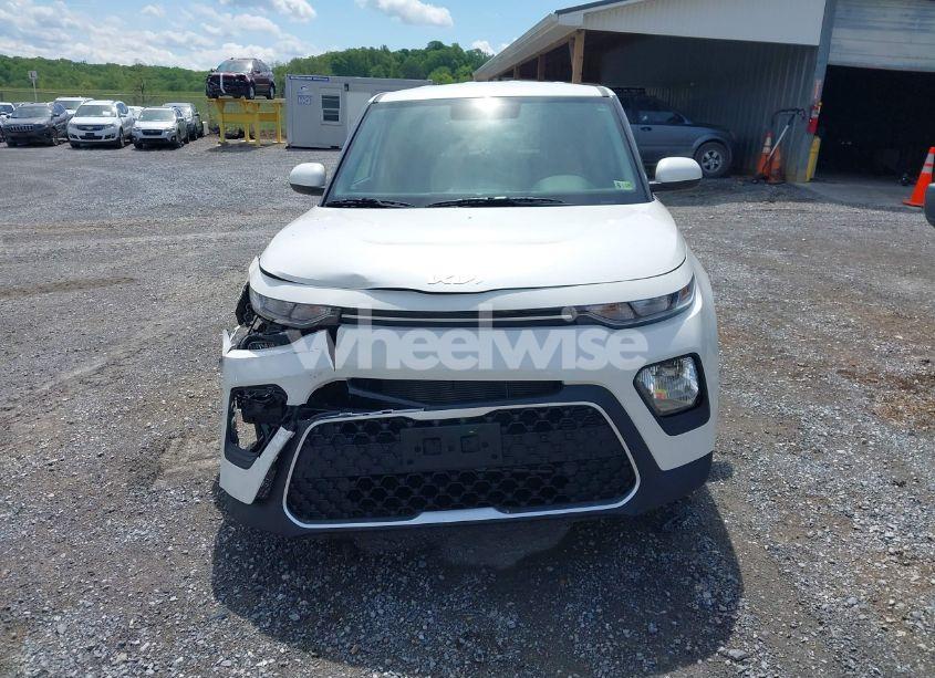 Photo 13 of 2022 Kia Soul LX (VIN KNDJ23AU9N7830492)